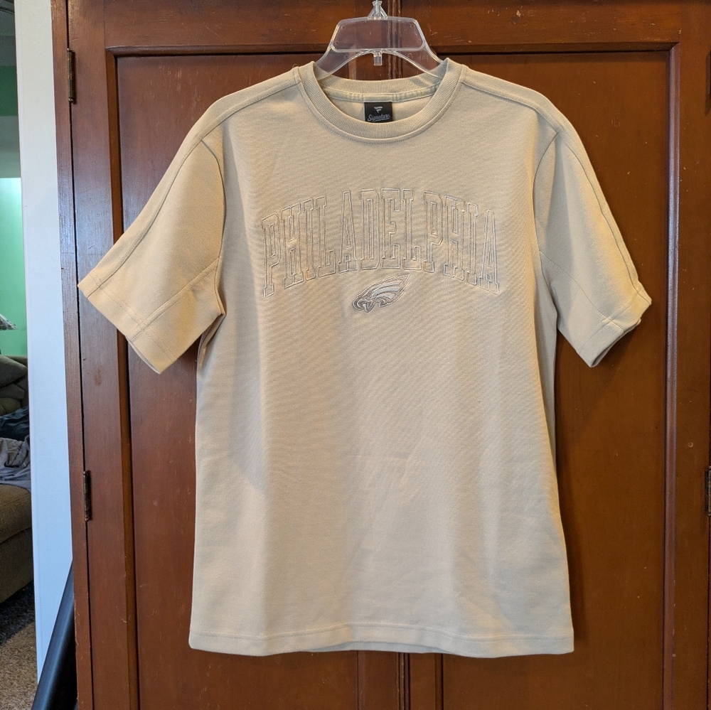 Signature Philadelphia Eagles Beige Women's Heavyweight Cotton Embroidered Tee
